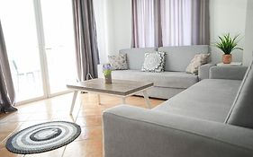 Saranda Waterside Apartments